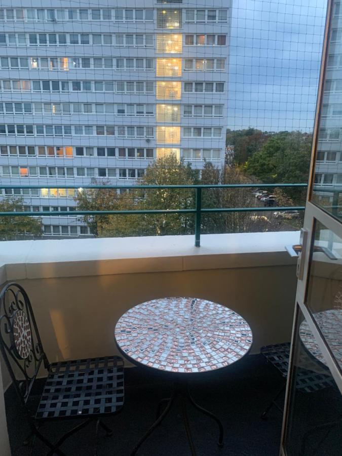Cosy 2-Bedroom Flat In Finsbury Park, Modern, Convenient & Close To Central London! エクステリア 写真