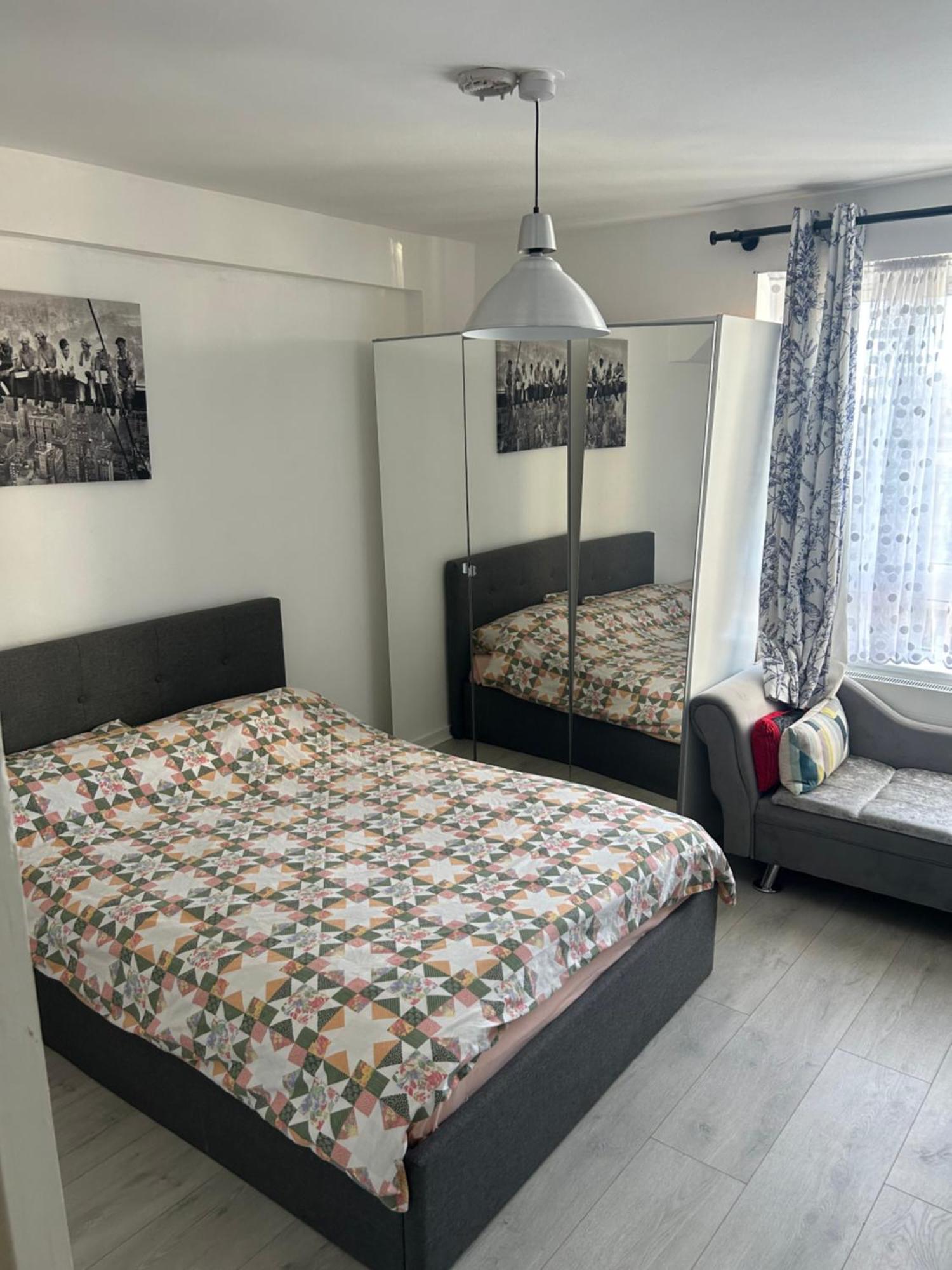 Cosy 2-Bedroom Flat In Finsbury Park, Modern, Convenient & Close To Central London! エクステリア 写真